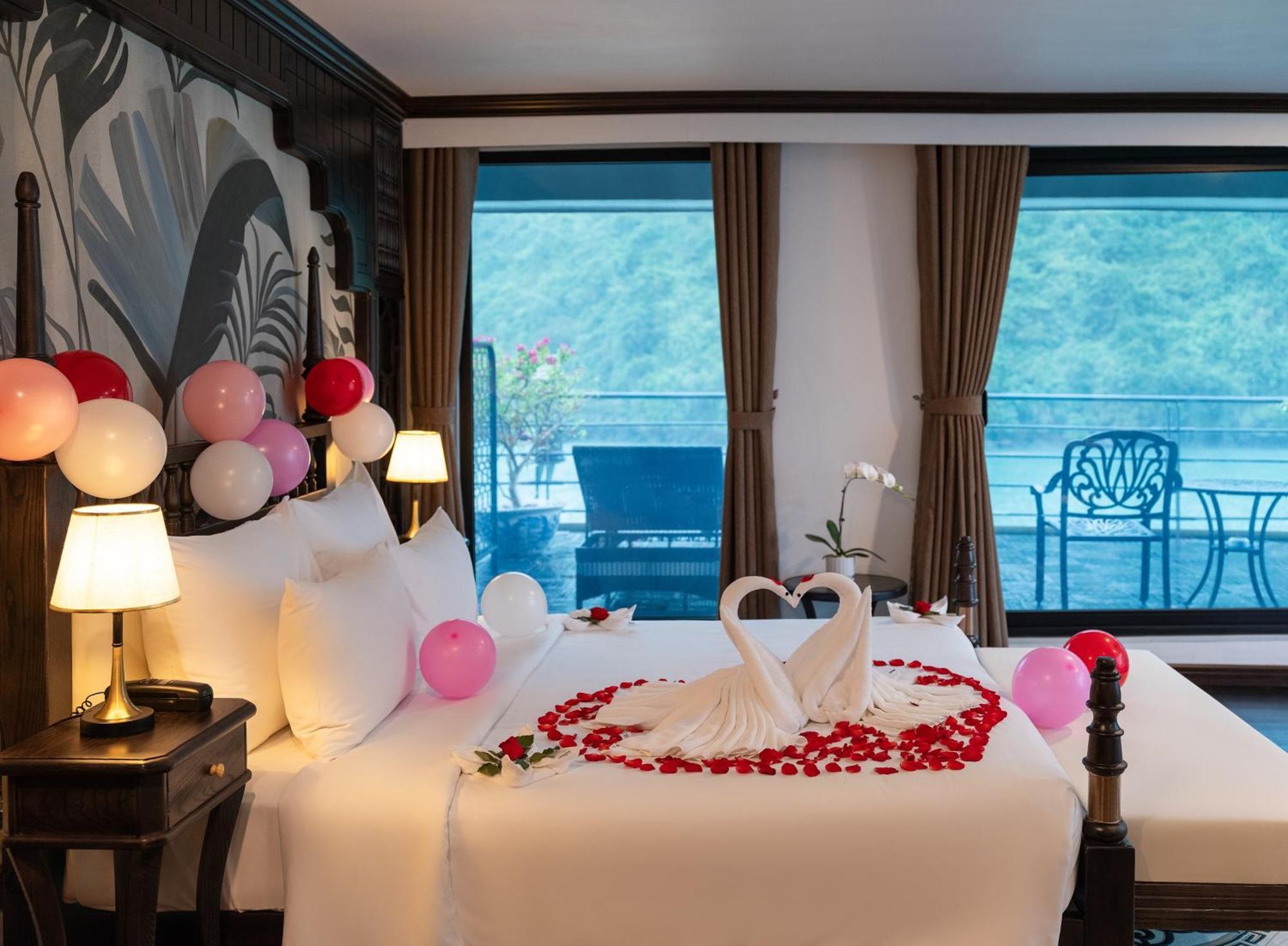 Era Premium Cruises Halong Otel Ha Long Dış mekan fotoğraf