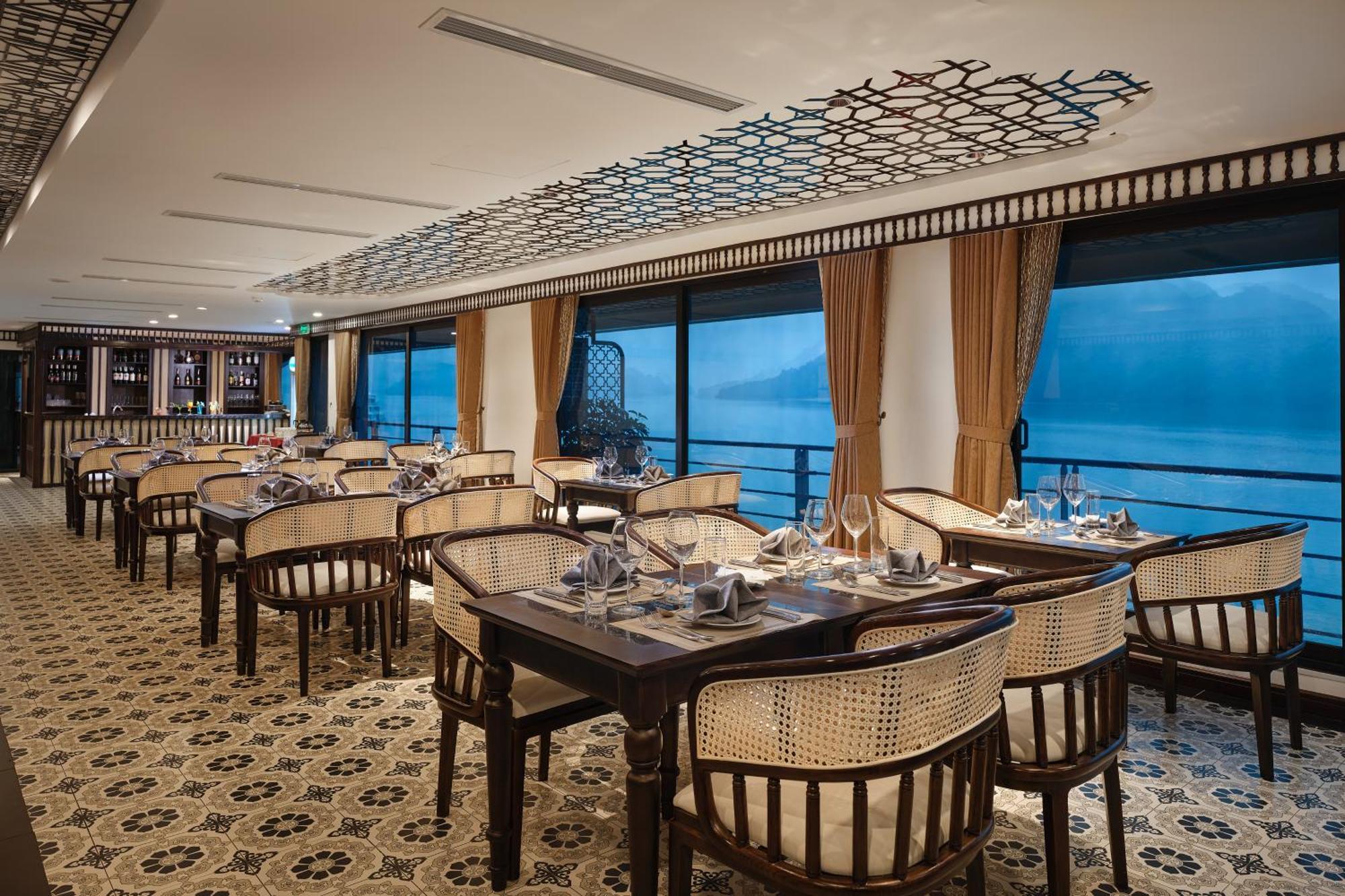 Era Premium Cruises Halong Otel Ha Long Dış mekan fotoğraf