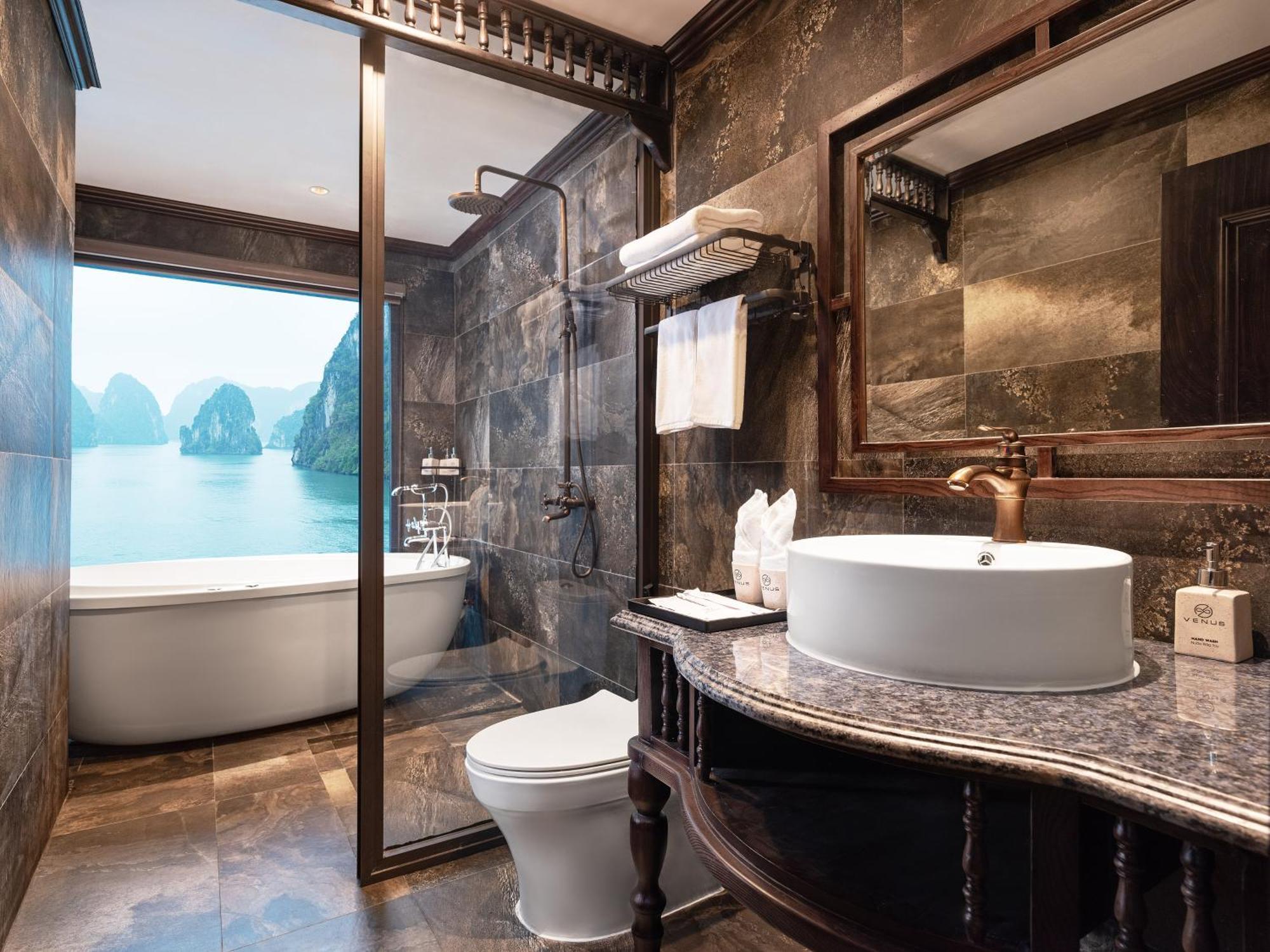Era Premium Cruises Halong Otel Ha Long Dış mekan fotoğraf